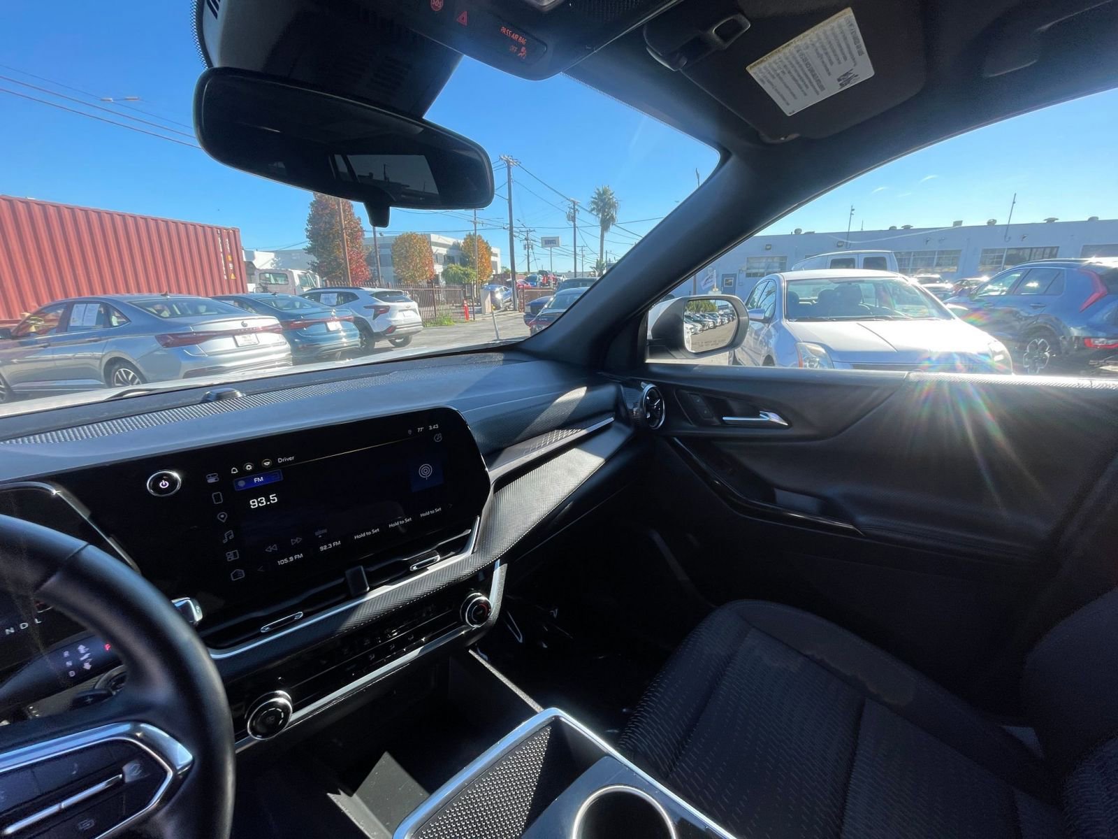 Used 2025 Chevrolet Equinox LT image 35