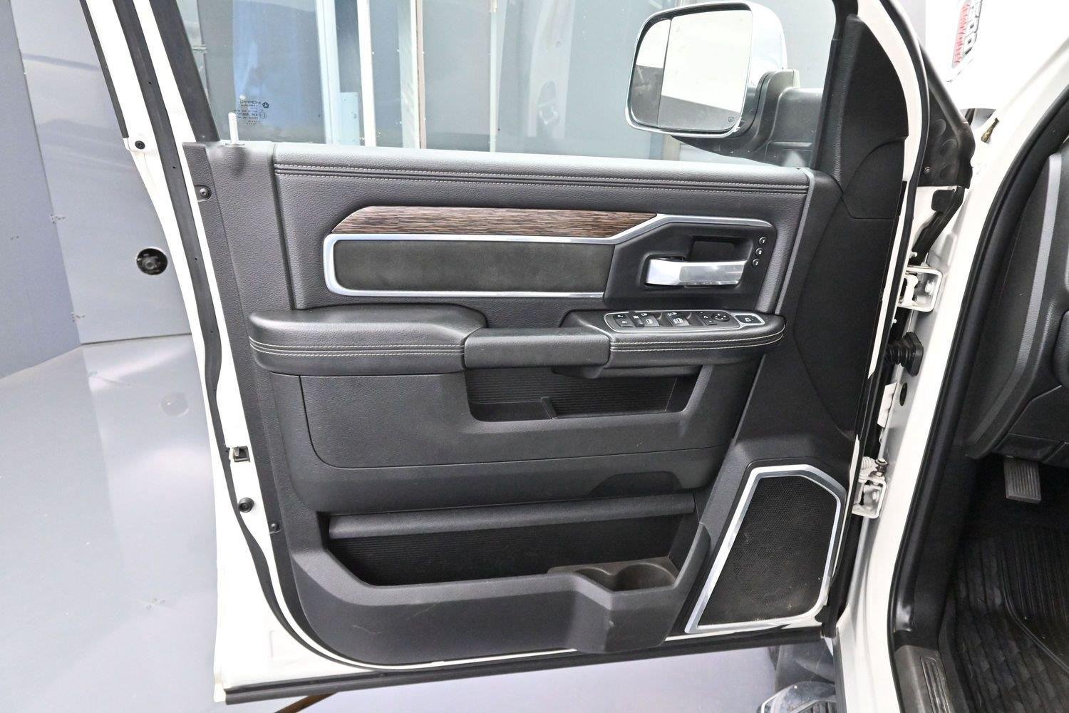 Used 2021 RAM 3500 Laramie w/ Safety Group B AWD/4WD image 11