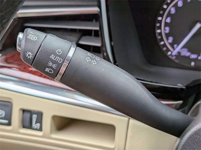 Used 2017 Cadillac XT5 Luxury w/ Driver Awareness Package image 31