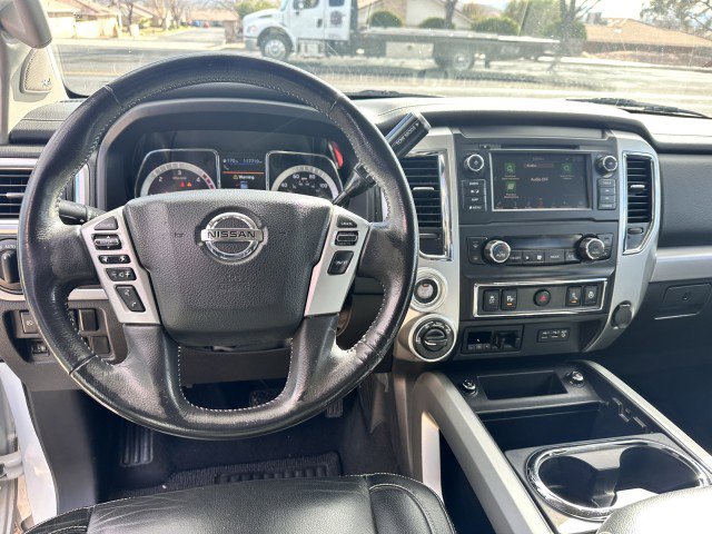Used 2019 Nissan Titan PRO-4X w/ Pro-4x Convenience Package image 12