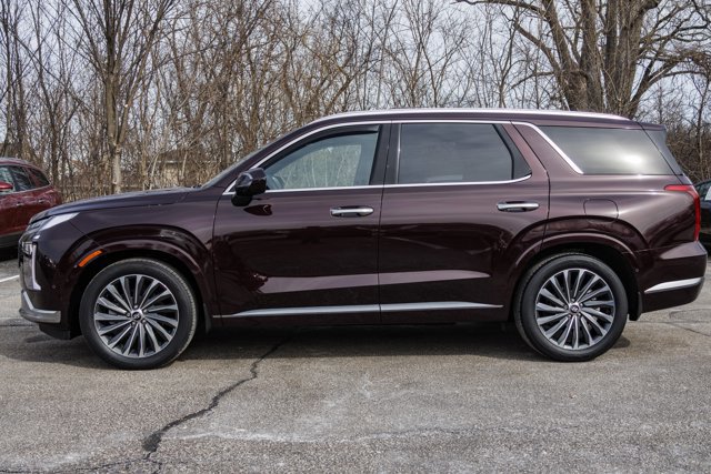 Used 2023 Hyundai Palisade Calligraphy image 8