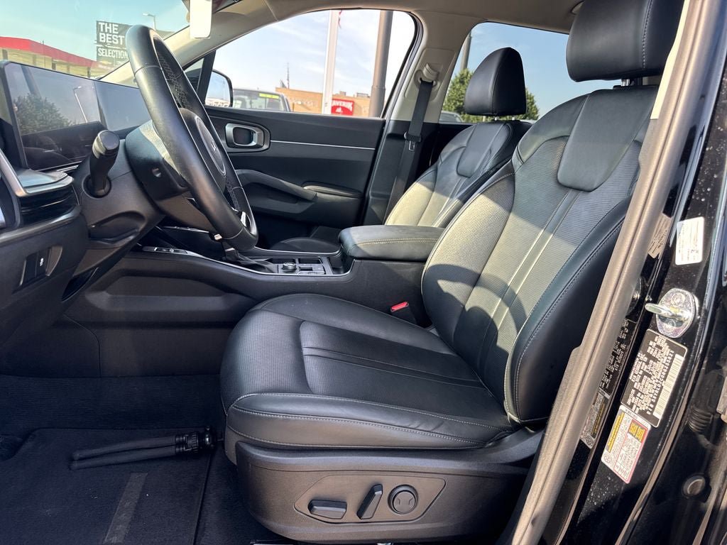 Used 2024 Kia Sorento S AWD/4WD image 17