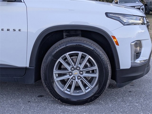 Used 2023 Chevrolet Traverse LT image 11