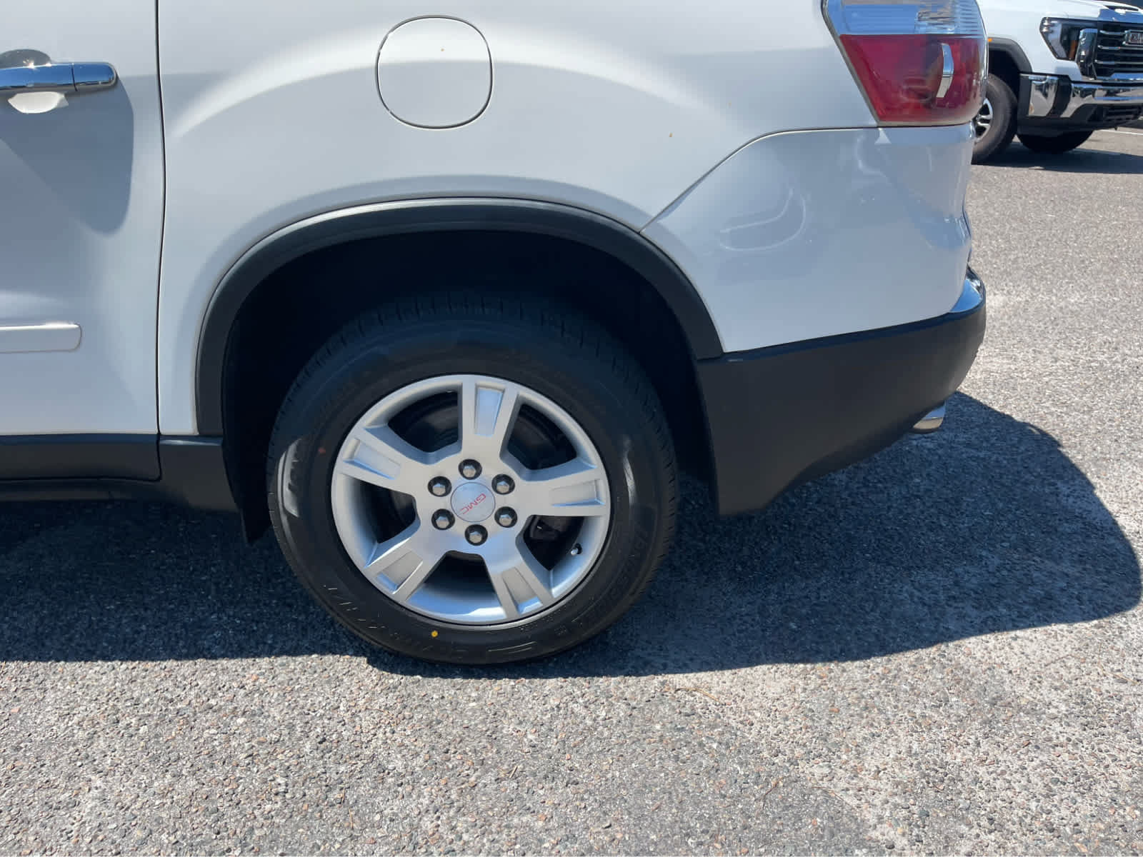 Used 2012 GMC Acadia SL FWD image 8