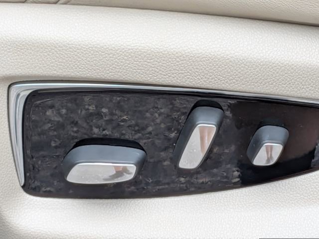 Used 2018 Cadillac Escalade Luxury image 20