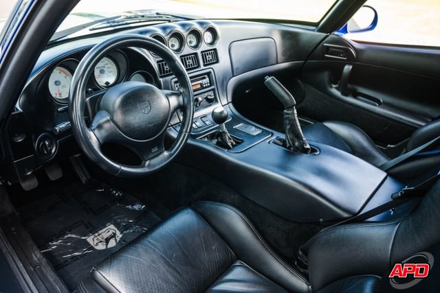 Used 1996 Dodge Viper GTS RWD image 2