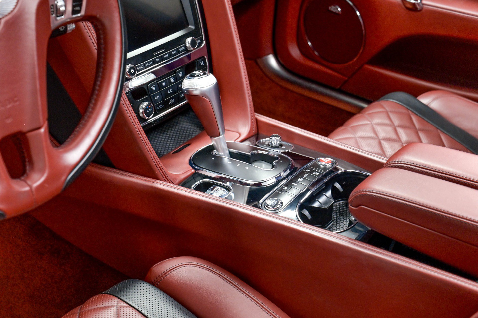 Used 2017 Bentley Flying Spur S W12 AWD/4WD image 86