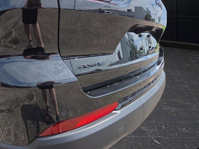 New 2025 Jeep Grand Cherokee L Limited w/ Luxury Tech Group II image 42