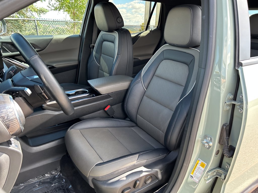 Used 2025 Chevrolet Equinox LT w/ Convenience Package II AWD/4WD image 15