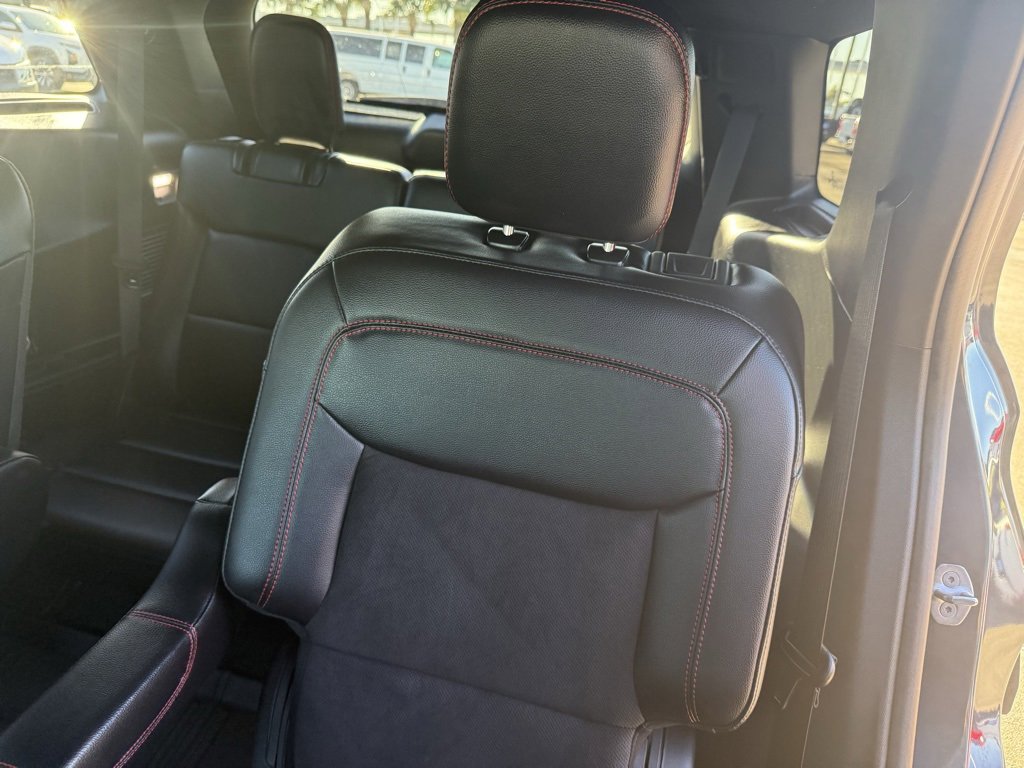 Used 2023 Ford Explorer ST-Line w/ Class IV Trailer Tow Package image 28