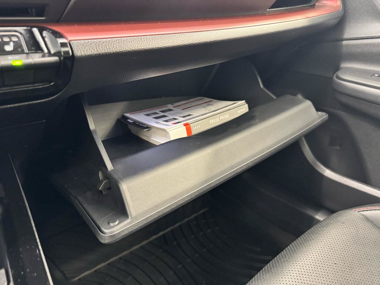 Used 2024 Toyota Prius Prime FWD image 27