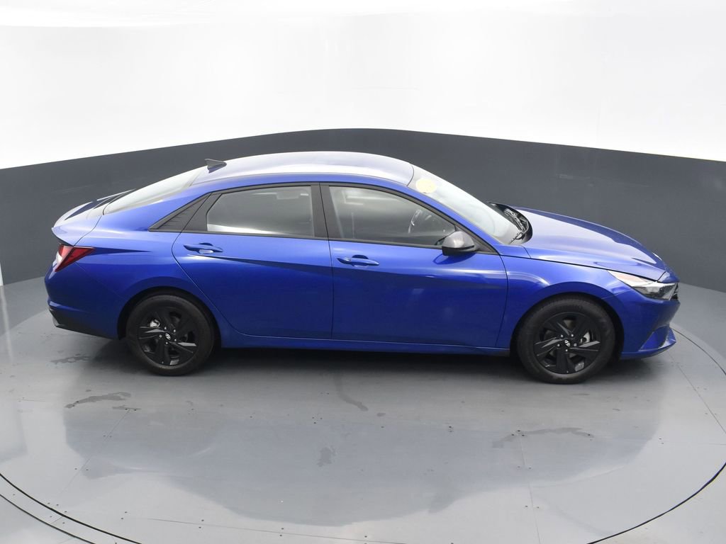 Used 2023 Hyundai Elantra SEL image 14