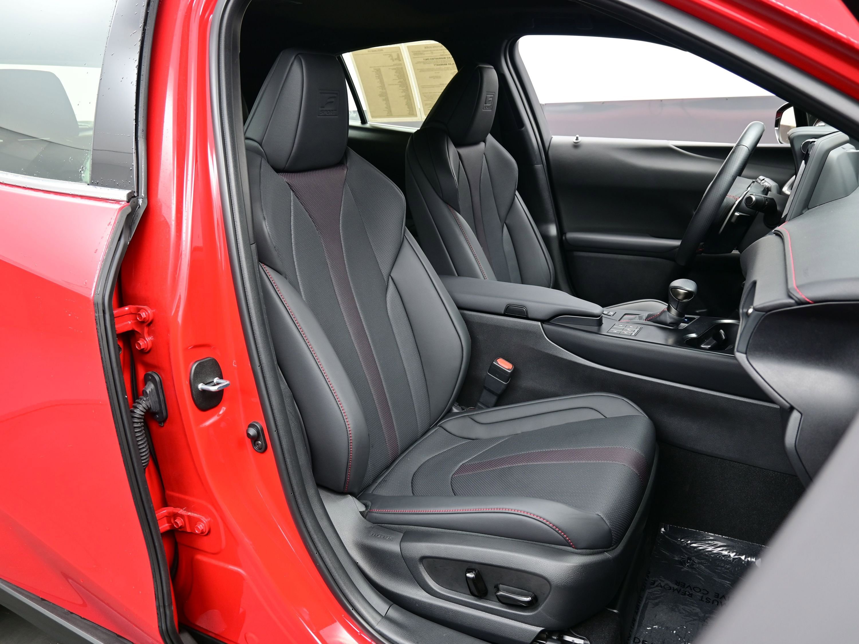 Used 2023 Lexus UX 250h F Sport image 15