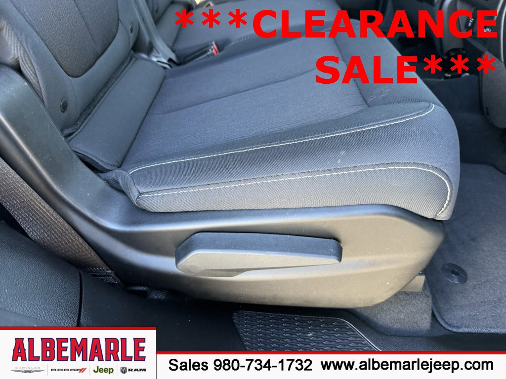 Used 2024 Jeep Grand Cherokee L Laredo w/ Luxury Tech Group I image 38