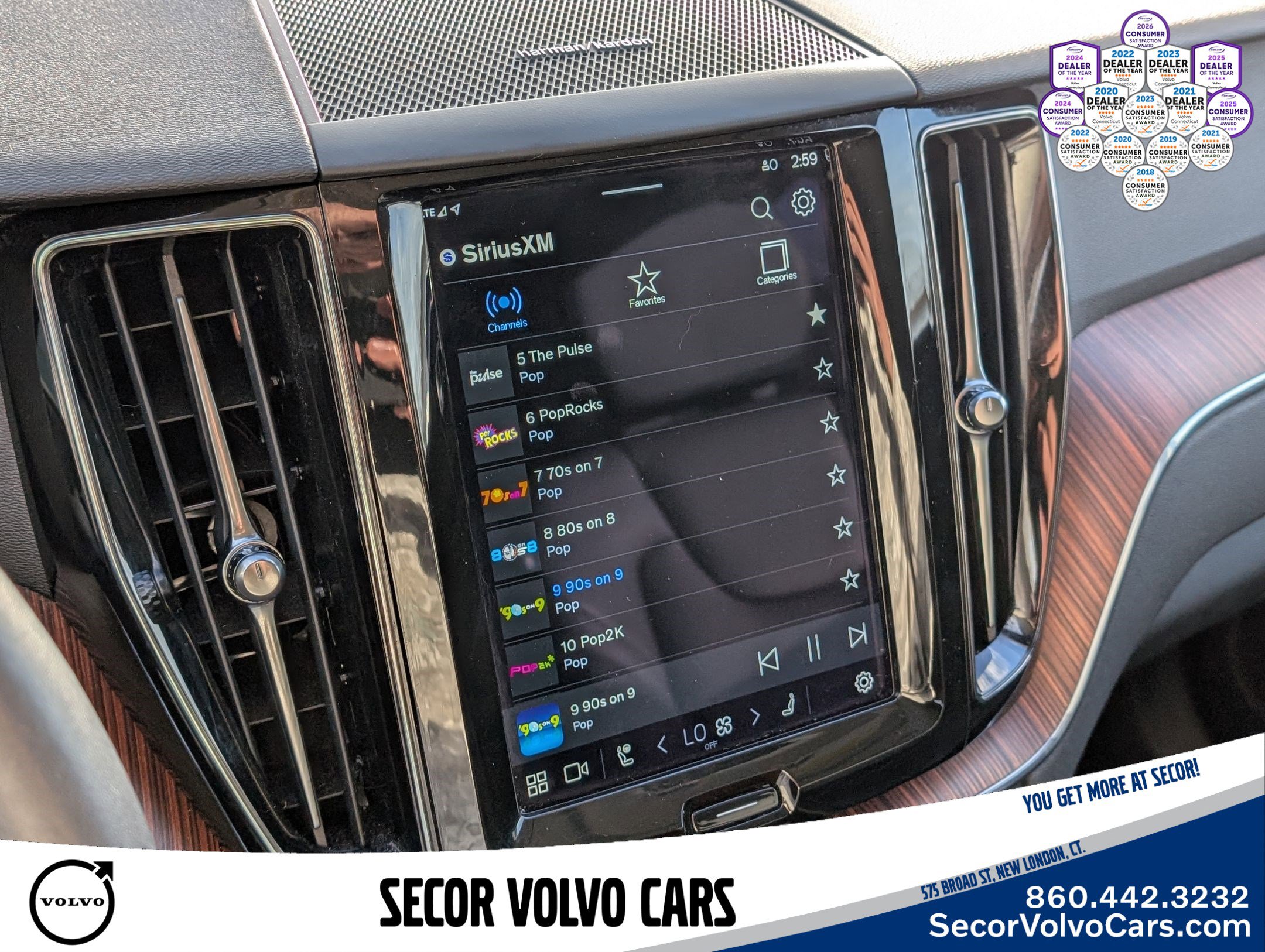 Certified 2023 Volvo XC60 B5 Plus image 21