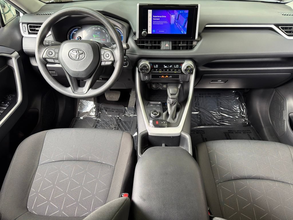 Used 2025 Toyota RAV4 XLE AWD/4WD image 19