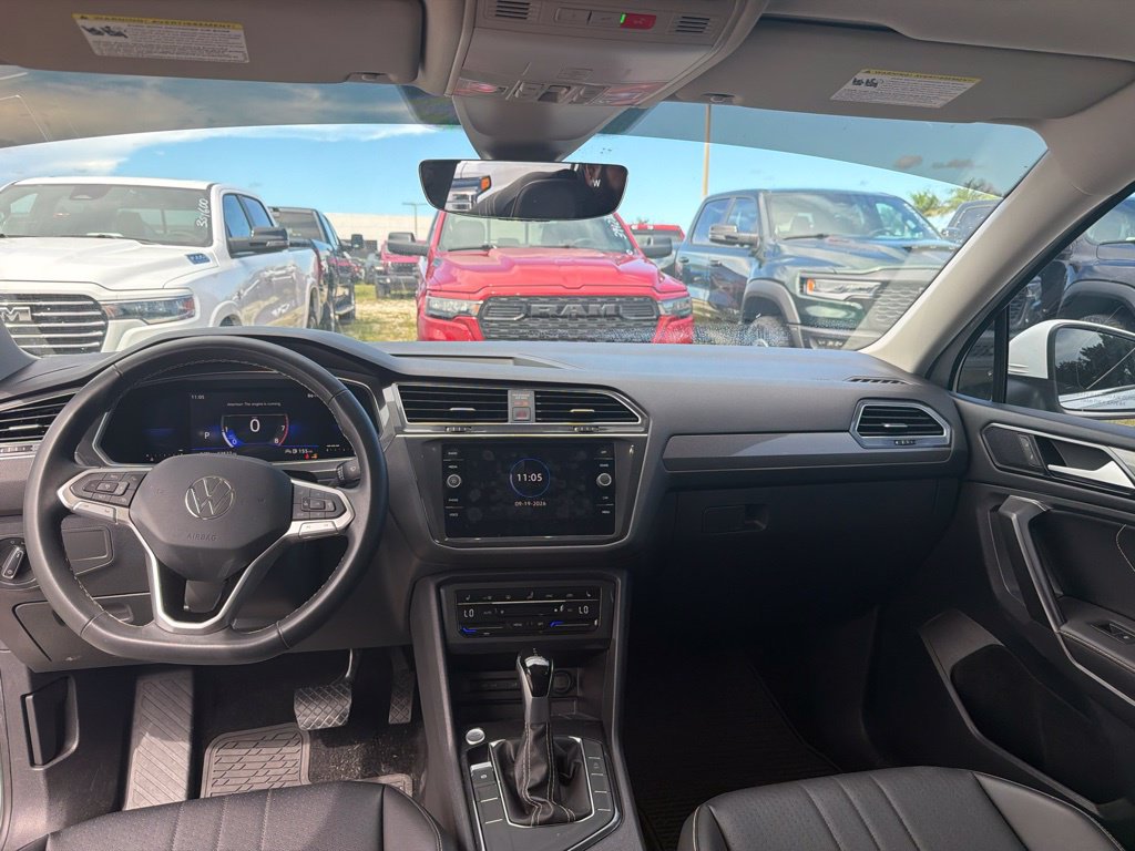 Used 2022 Volkswagen Tiguan SE FWD image 4