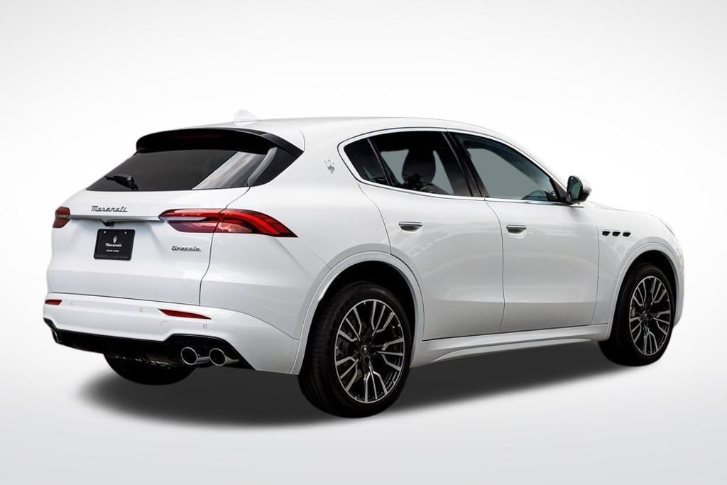 New 2025 Maserati Grecale GT image 5