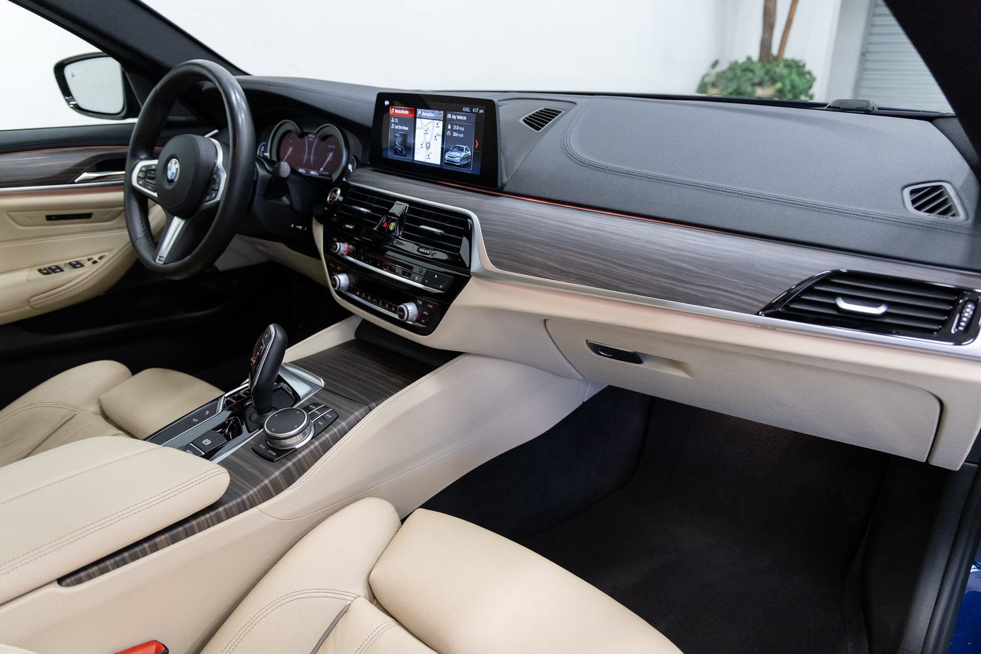 Used 2017 BMW 540i RWD image 13