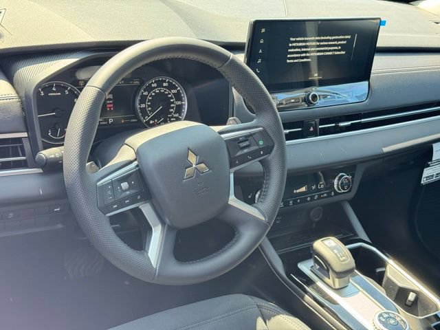 New 2026 Mitsubishi Outlander SE FWD image 15