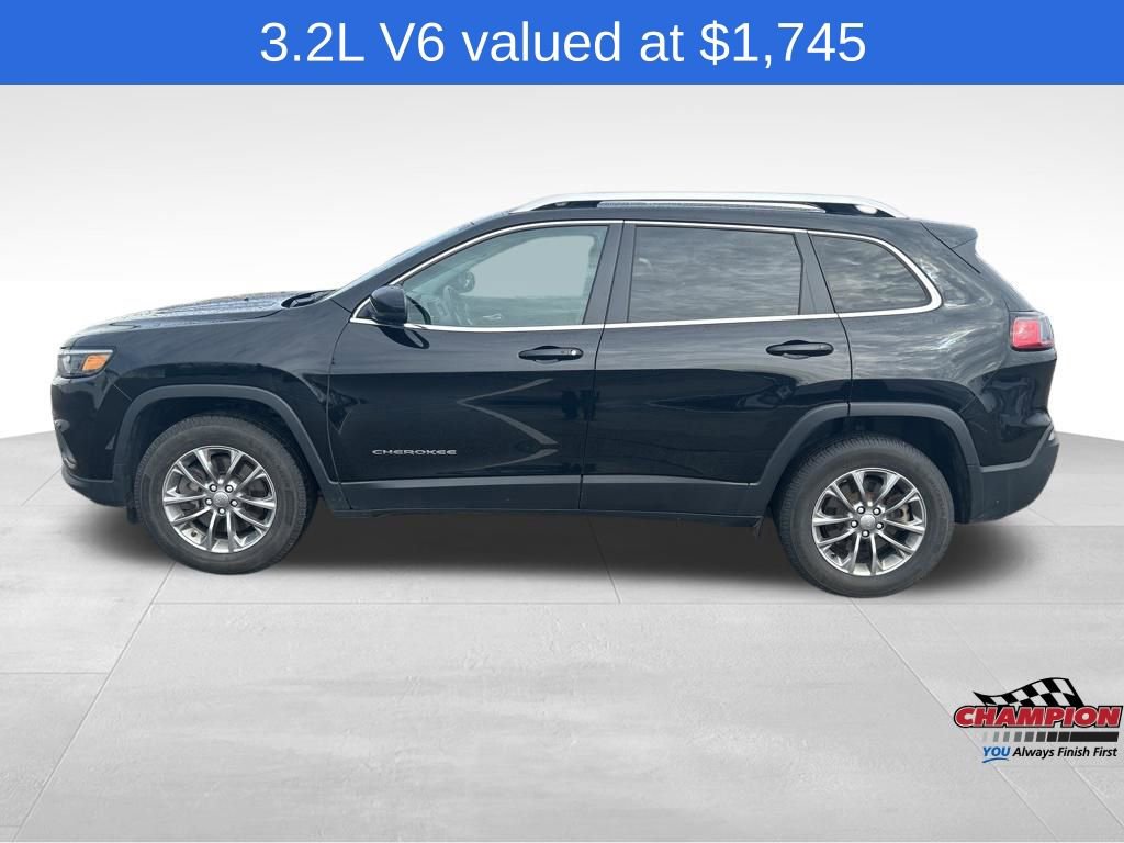 Used 2019 Jeep Cherokee Latitude Plus w/ Comfort/Convenience Group image 2