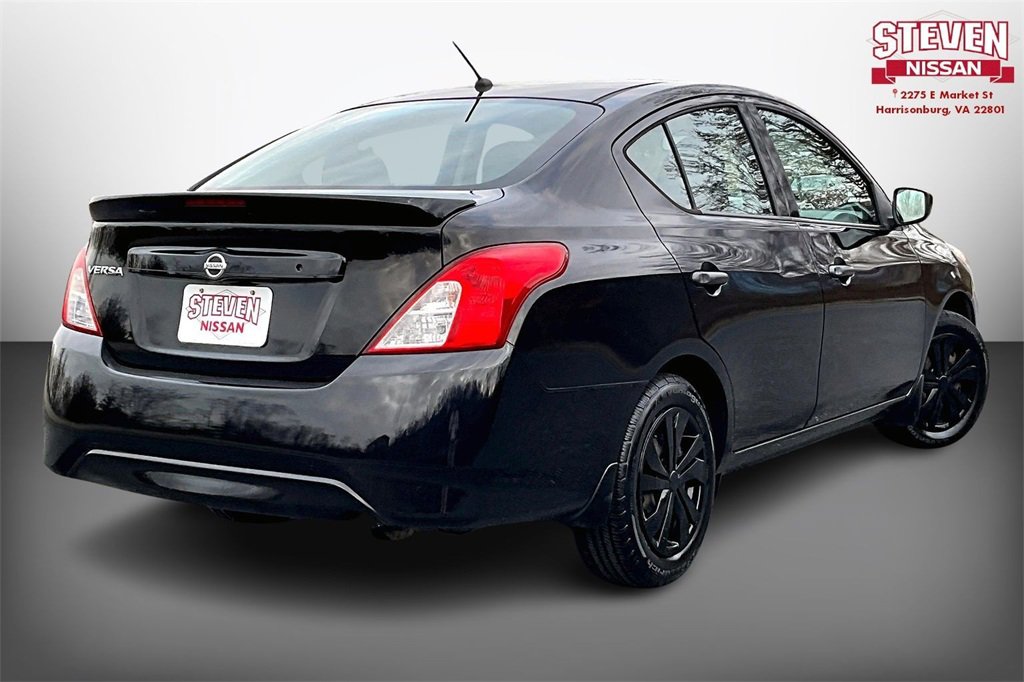 Used 2017 Nissan Versa S Plus image 6