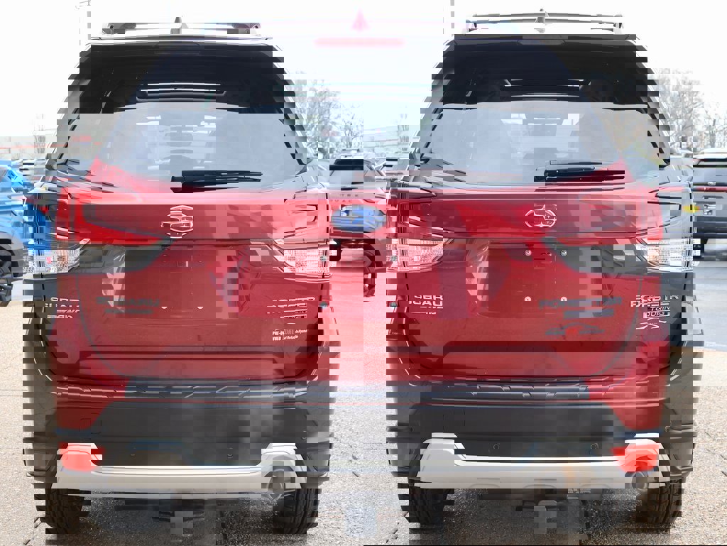 Used 2020 Subaru Forester Touring image 5