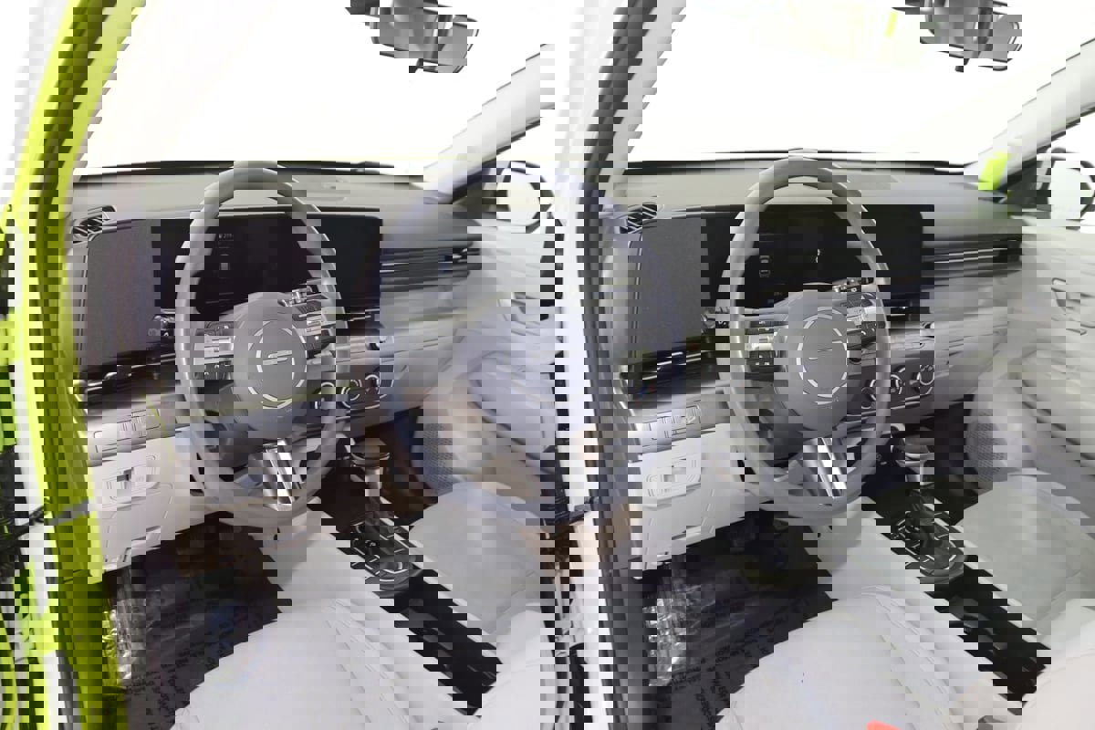 Used 2024 Hyundai Kona SE image 26