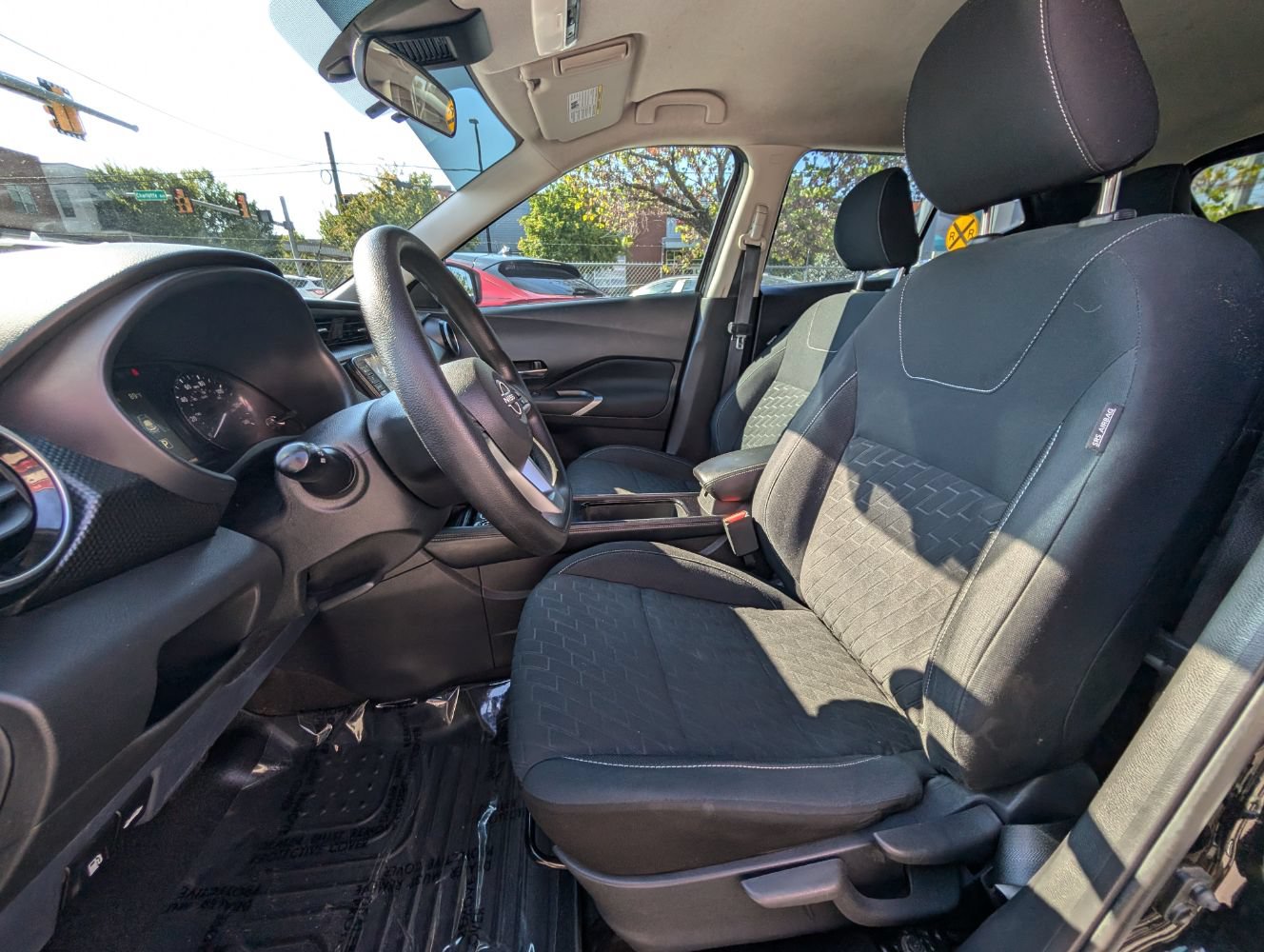Used 2022 Nissan Kicks SV FWD image 15