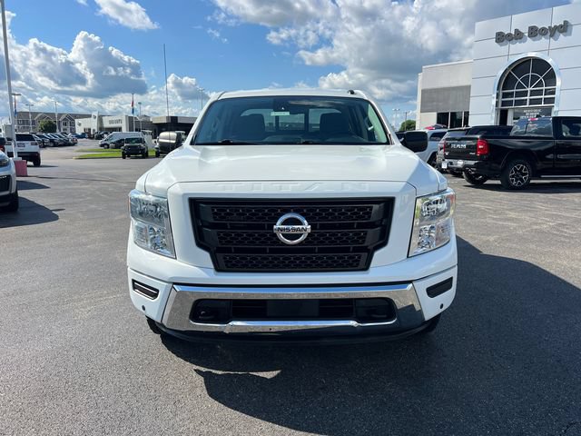 Used 2021 Nissan Titan SV w/ SV Convenience Package AWD/4WD image 2
