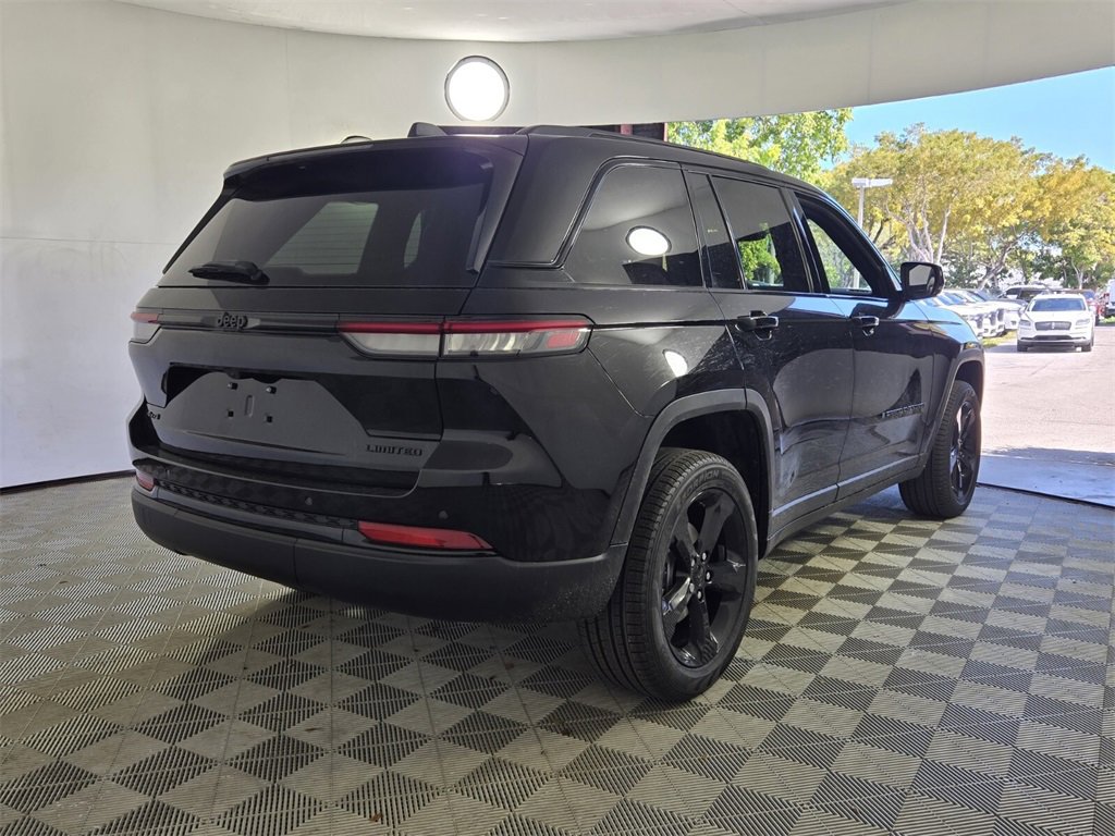 New 2025 Jeep Grand Cherokee L Altitude image 7