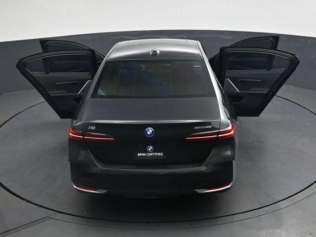 Certified 2025 BMW i5 eDrive40i w/ Premium Package RWD image 44