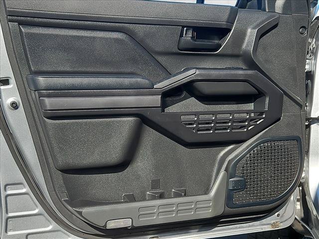 Used 2024 Toyota Tacoma SR5 AWD/4WD image 10