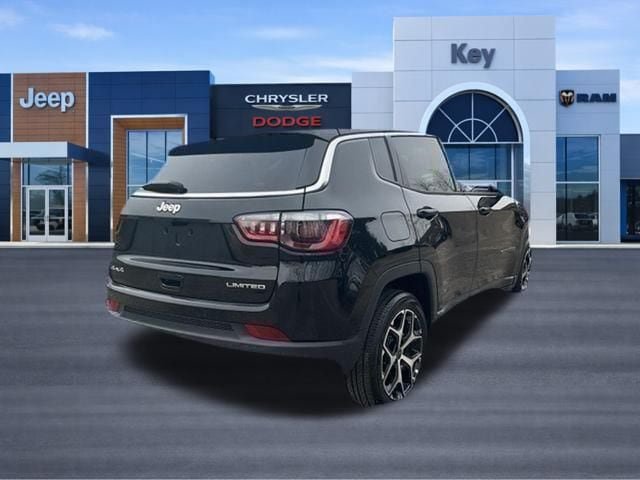 Used 2025 Jeep Compass Limited AWD/4WD image 30