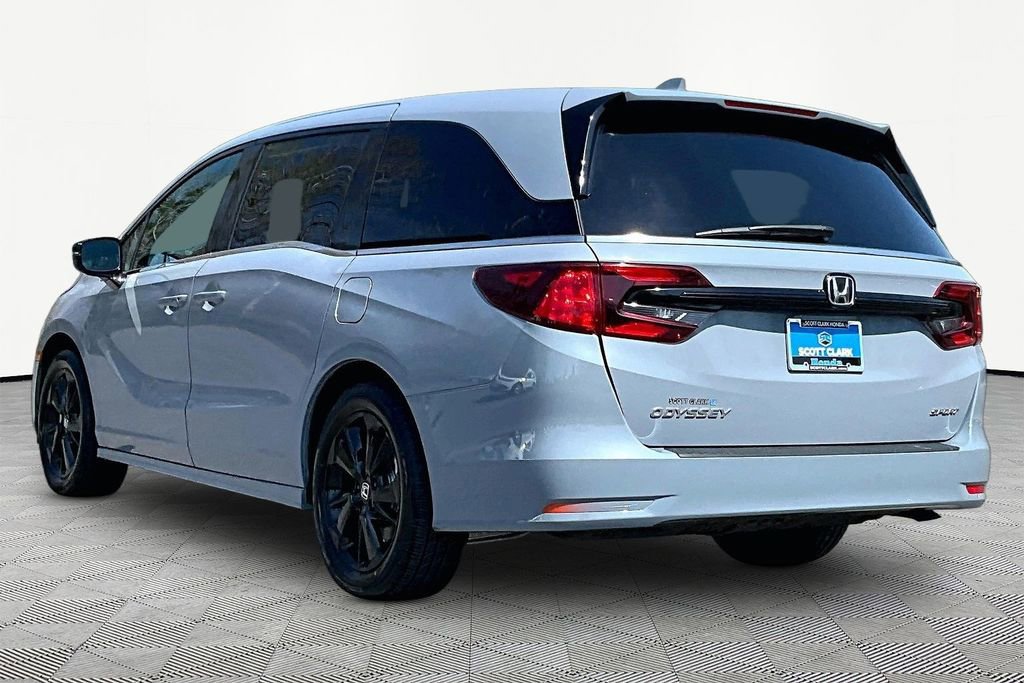Used 2024 Honda Odyssey Sport image 5