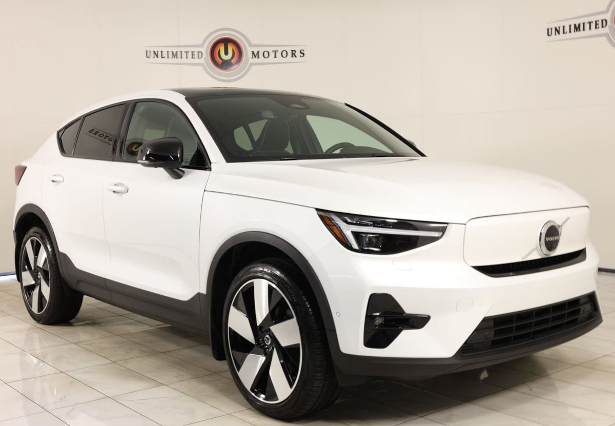 Used 2023 Volvo C40 P8 Recharge Ultimate w/ Protection Package Premier AWD/4WD image 34