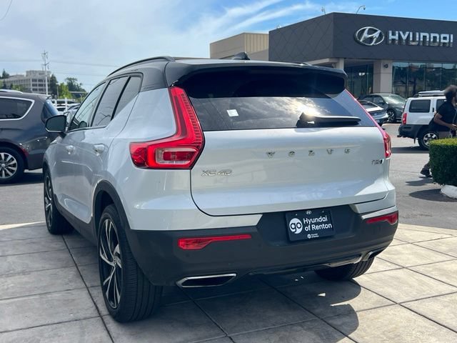 Used 2020 Volvo XC40 T5 R-Design AWD/4WD image 9