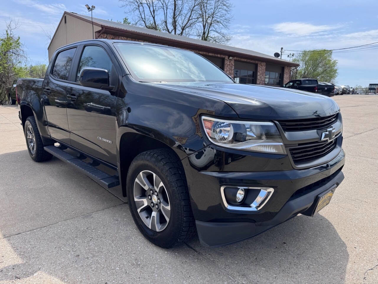 Used 2016 Chevrolet Colorado Z71 AWD/4WD image 3