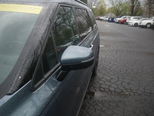 Used 2024 Kia Carnival SX Prestige image 11