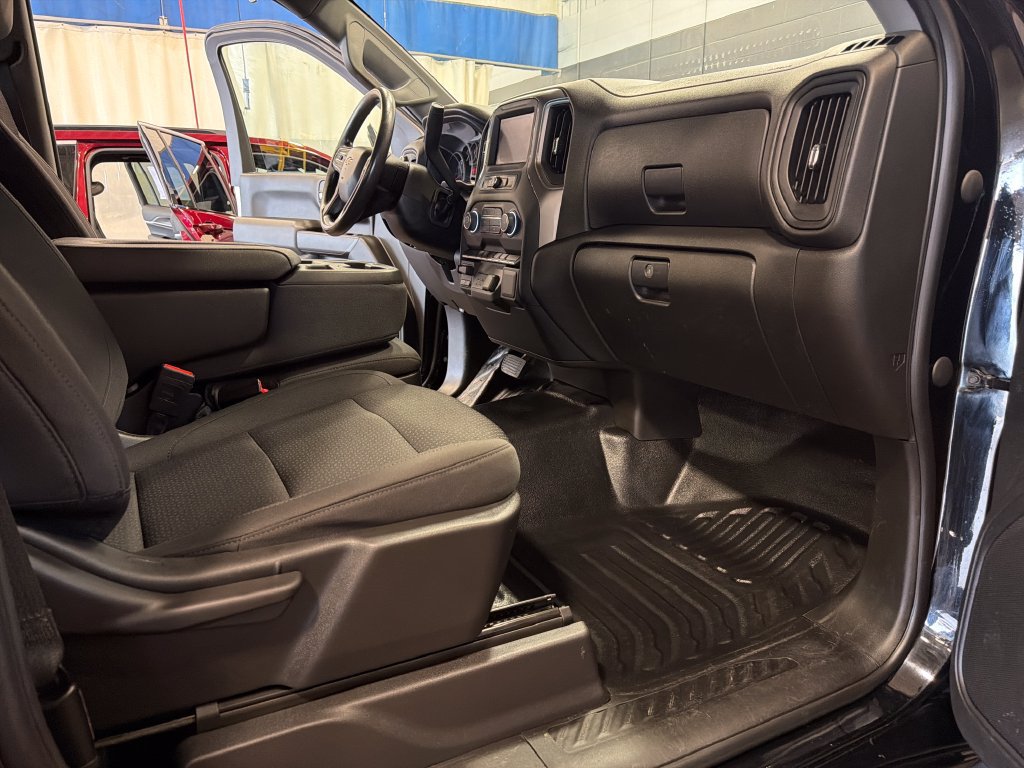 Used 2024 Chevrolet Silverado 3500 W/T AWD/4WD image 13
