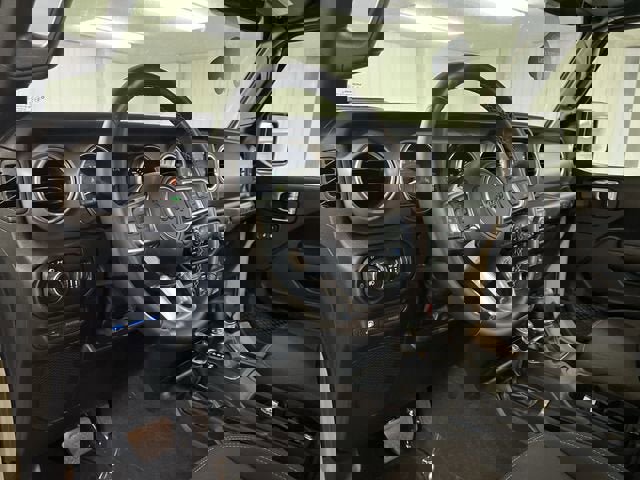 Used 2022 Jeep Wrangler Unlimited Rubicon 4xe w/ Cold Weather Group image 10