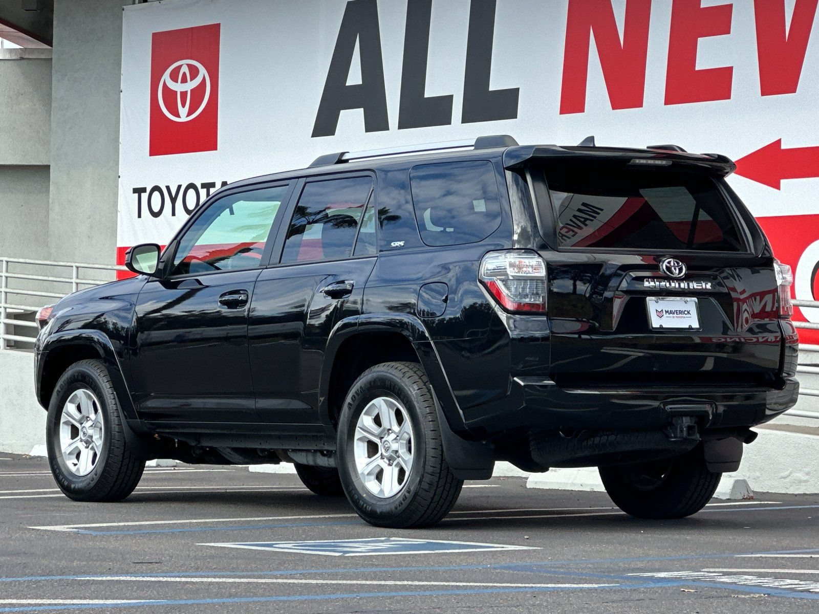 Used 2024 Toyota 4Runner SR5 RWD image 3