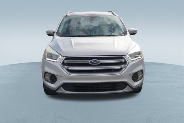 Used 2017 Ford Escape Titanium image 2