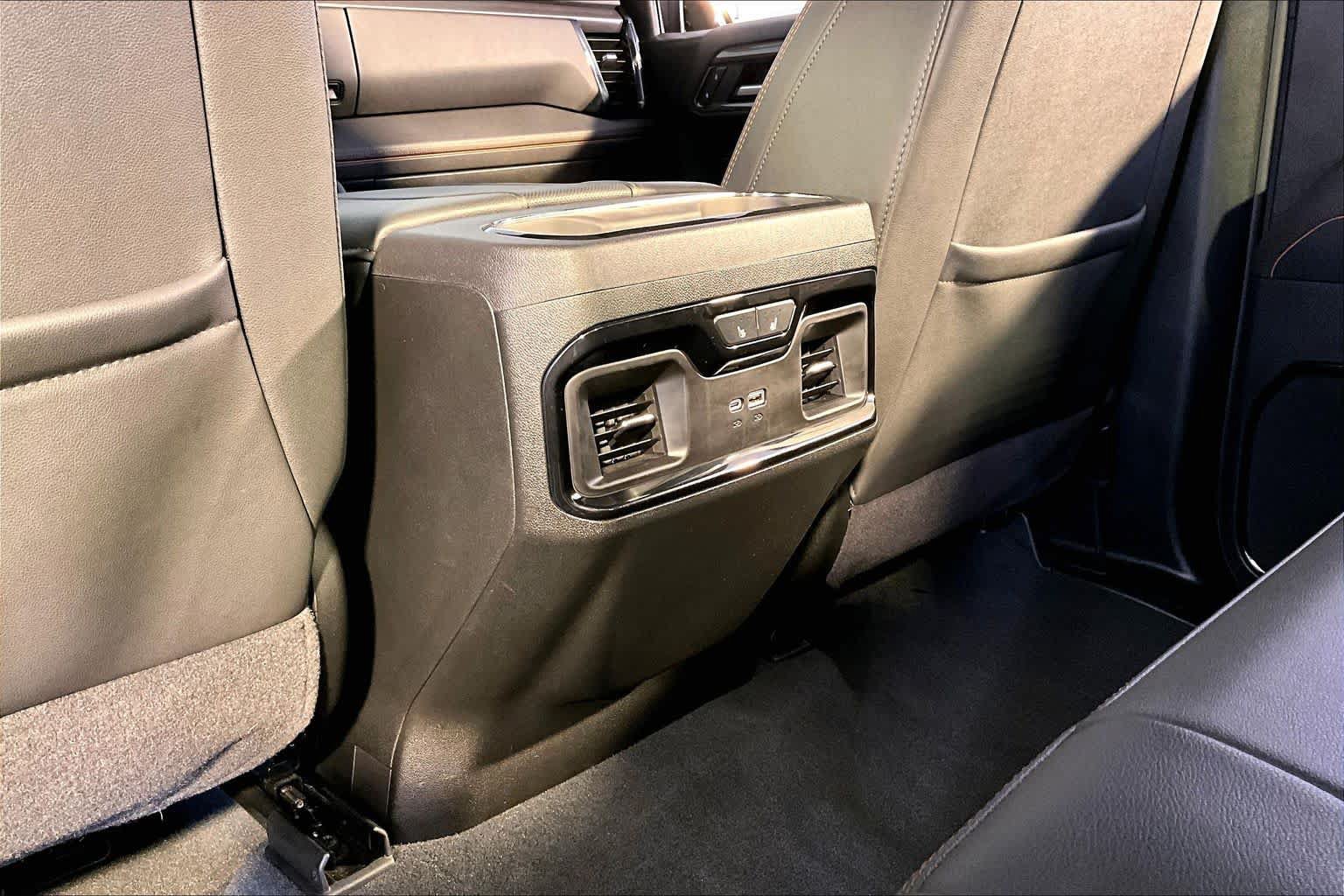Used 2025 GMC Sierra 1500 AT4 w/ AT4 Premium Package AWD/4WD image 35