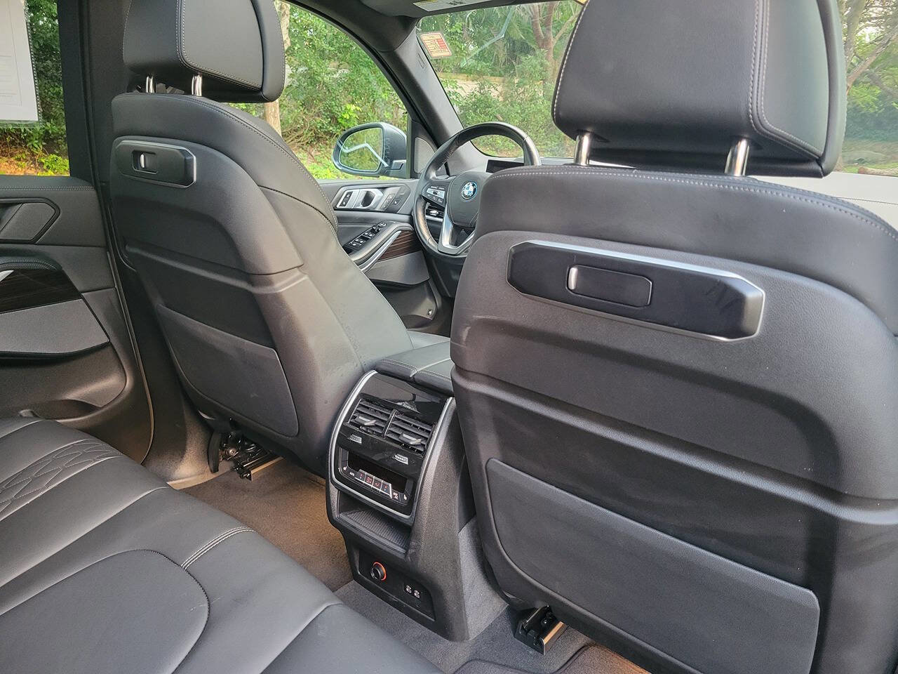 Used 2025 BMW X5 xDrive50e AWD/4WD image 12