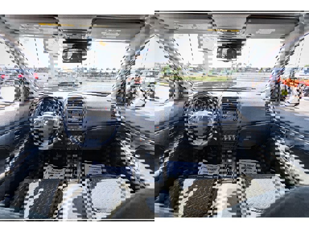 Used 2023 Mitsubishi Outlander Sport ES image 10