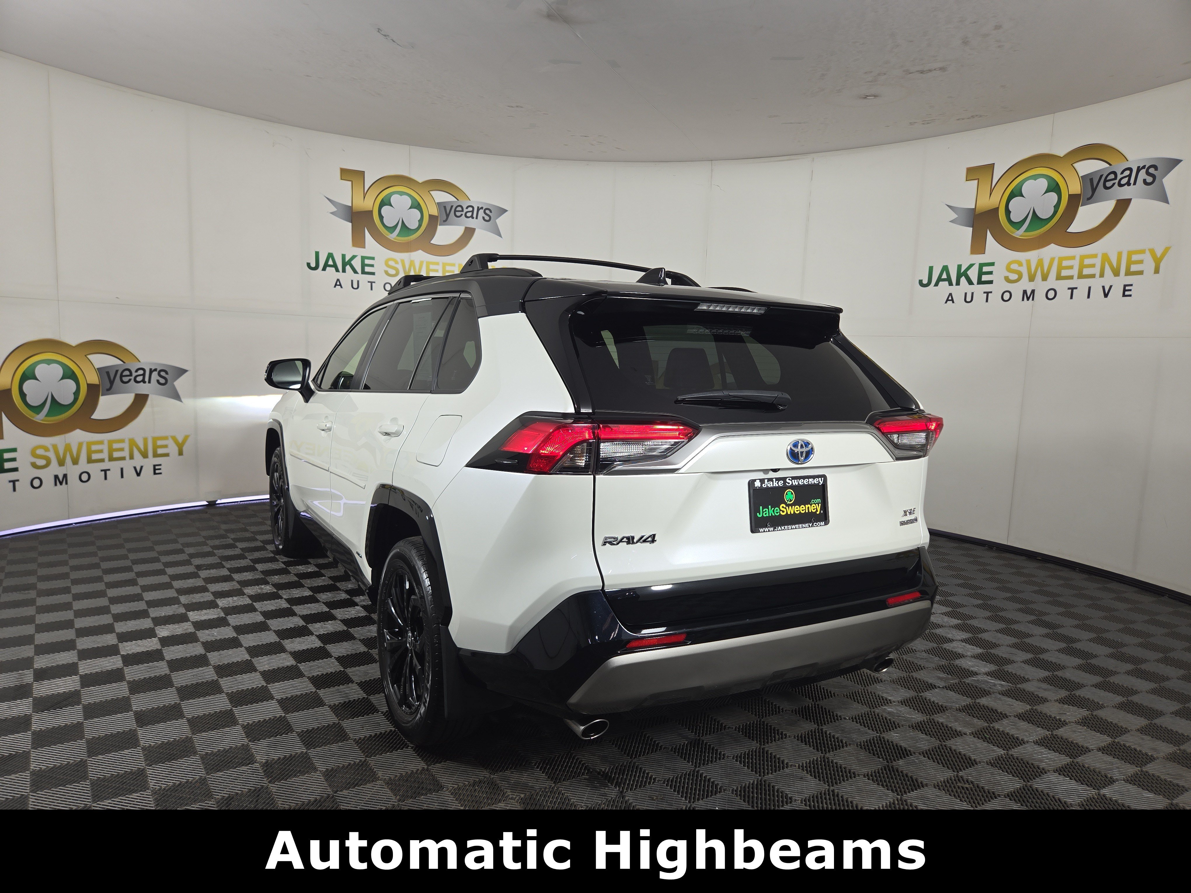 Used 2022 Toyota RAV4 XSE w/ XSE Grade Weather Package AWD/4WD image 6