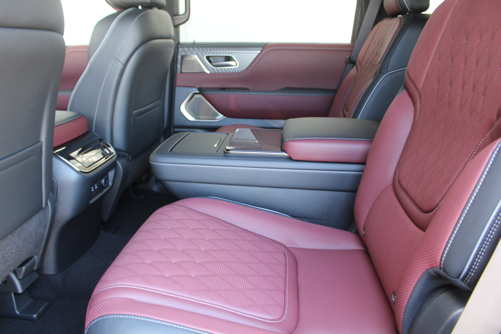 New 2026 INFINITI QX80 Autograph image 14