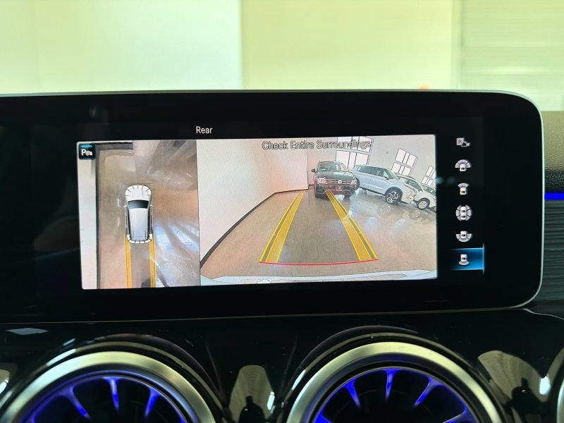 Used 2020 Mercedes-Benz GLB 250 w/ AMG Line image 27