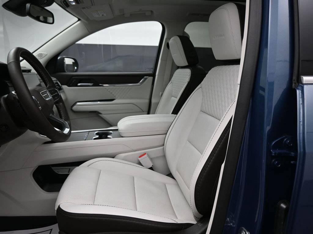 Certified 2024 GMC Acadia Denali image 12